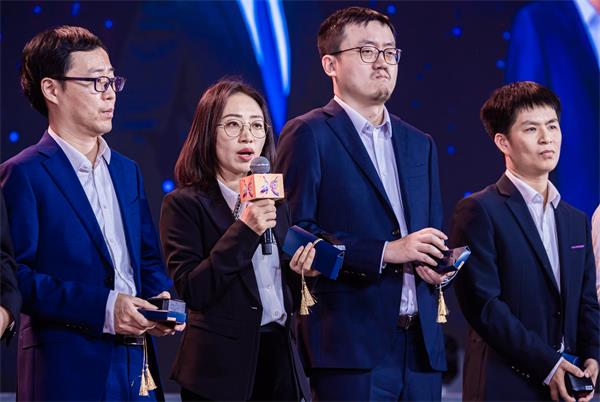 191613716706965009535.jpg 24.jpg